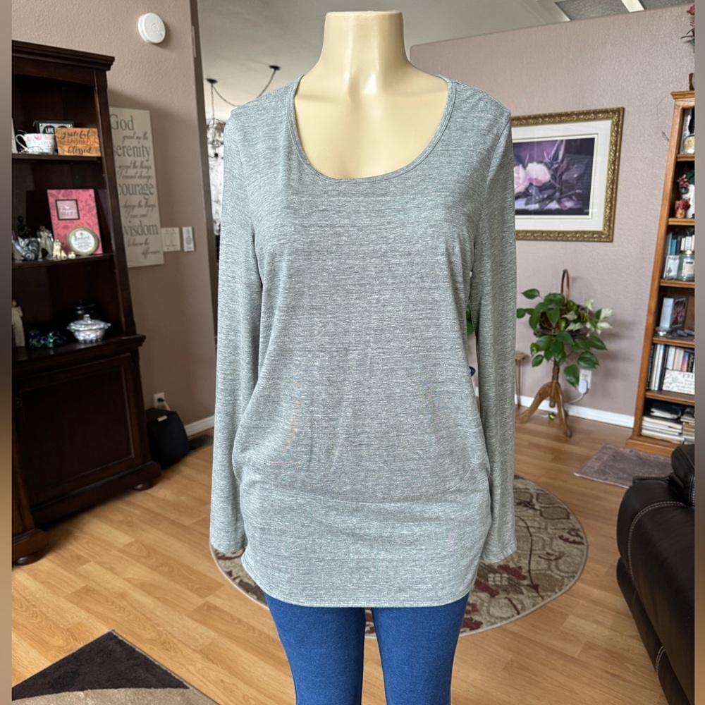 Color Thread gray long sleeve tunic w/pockets-size M - Picture 4 of 9